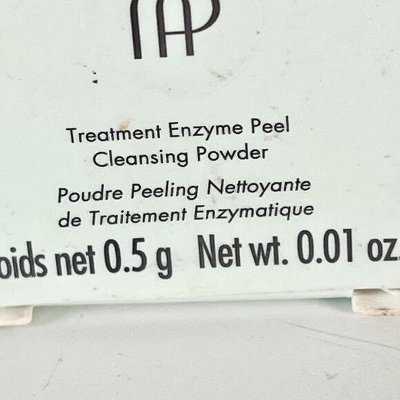 Amore Pacific Treatment Enzyme Peel Cleansing Powder Travel .01 fl oz 5g New - Picture 2 of 5
